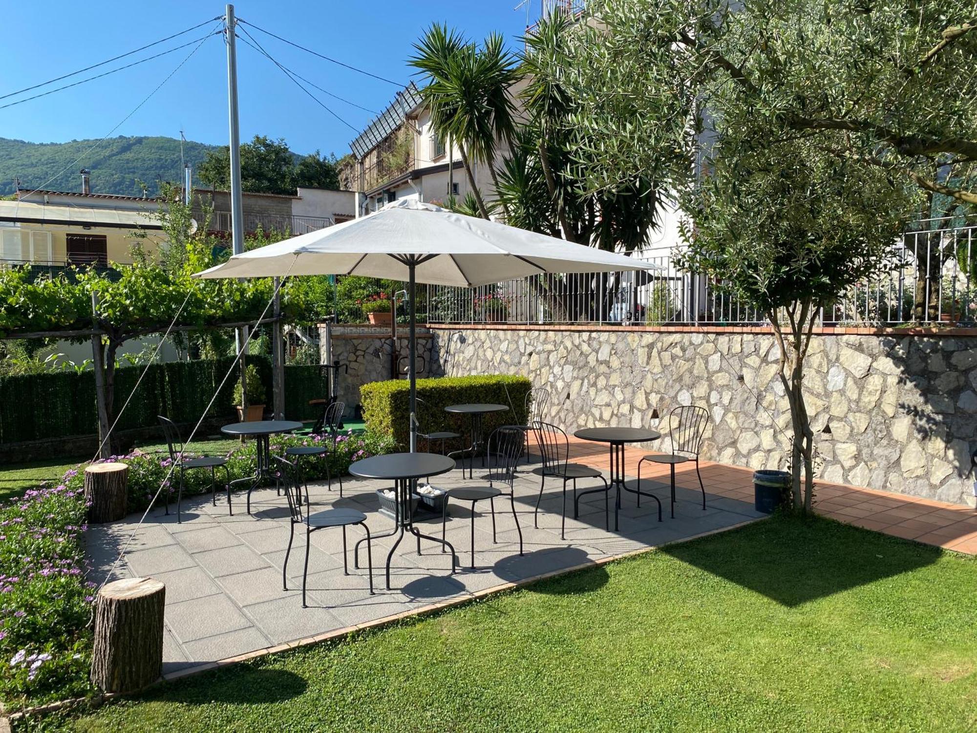 Farfalle E Gabbiani Bed & Breakfast 3*