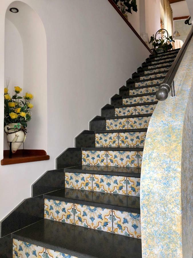 Bed & Breakfast Farfalle E Gabbiani